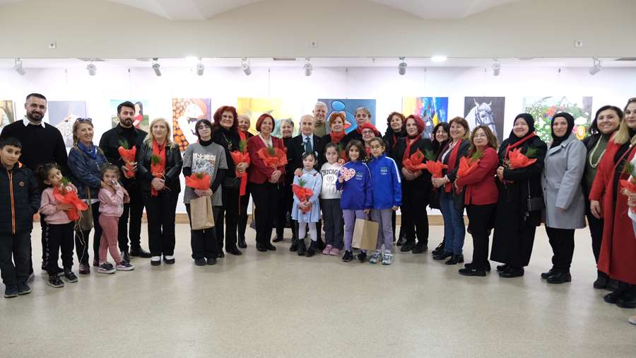 “Sevgiden Sanata Akan Renkler Sergisi” sanatseverlerle buluştu