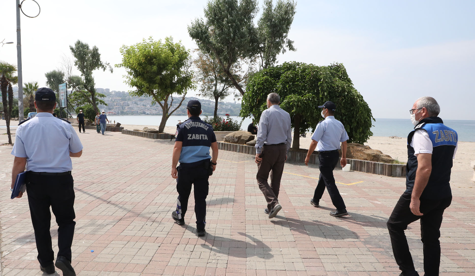 Maske takma zorunluluğunun ardından denetimler sıklaştırıldı.