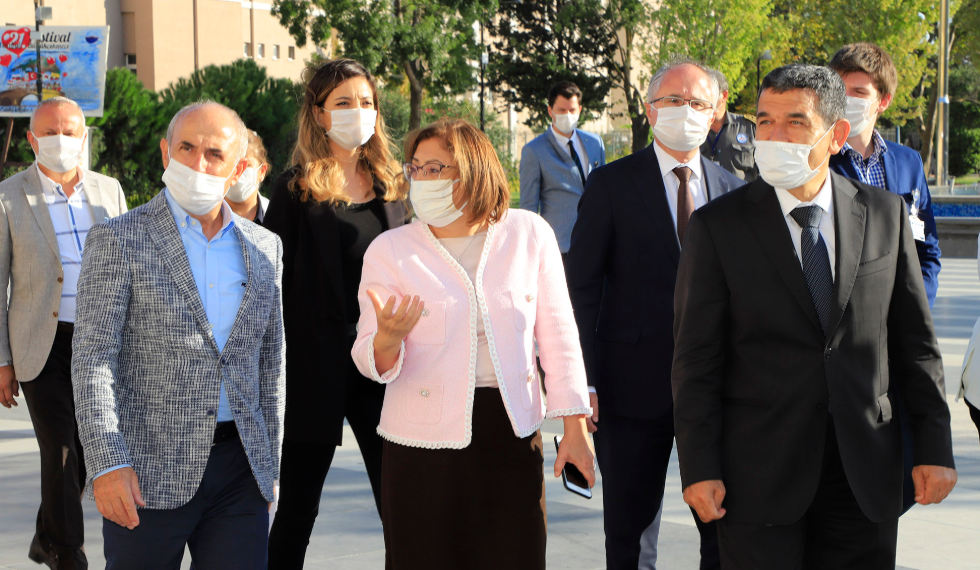 Başkan Akgün, TBB Başkanı Fatma Şahin’i ağırladı 