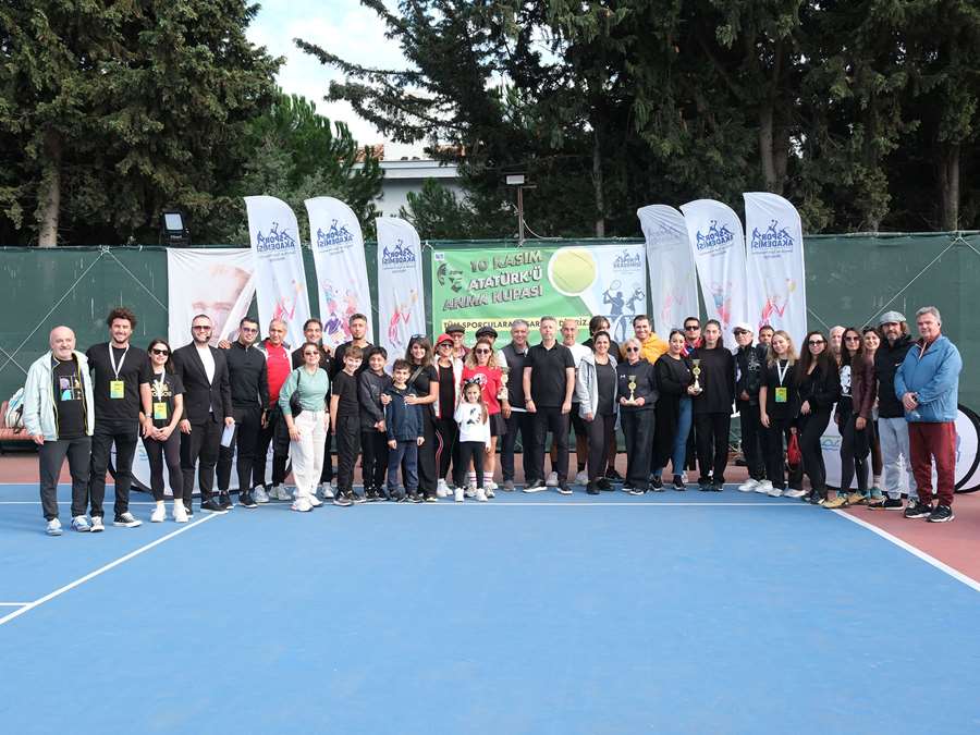 10 Kasım Atatürk’ü Anma Kupası Tenis Turnuvası ödül töreni gerçekleşti