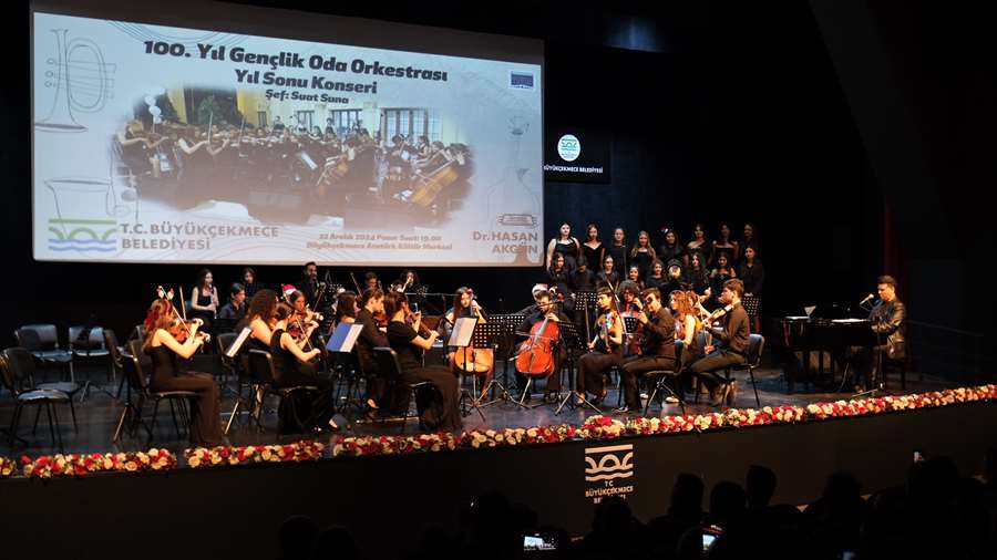 100. Yıl Gençlik Oda Orkestrası'ndan muhteşem yıl sonu konseri