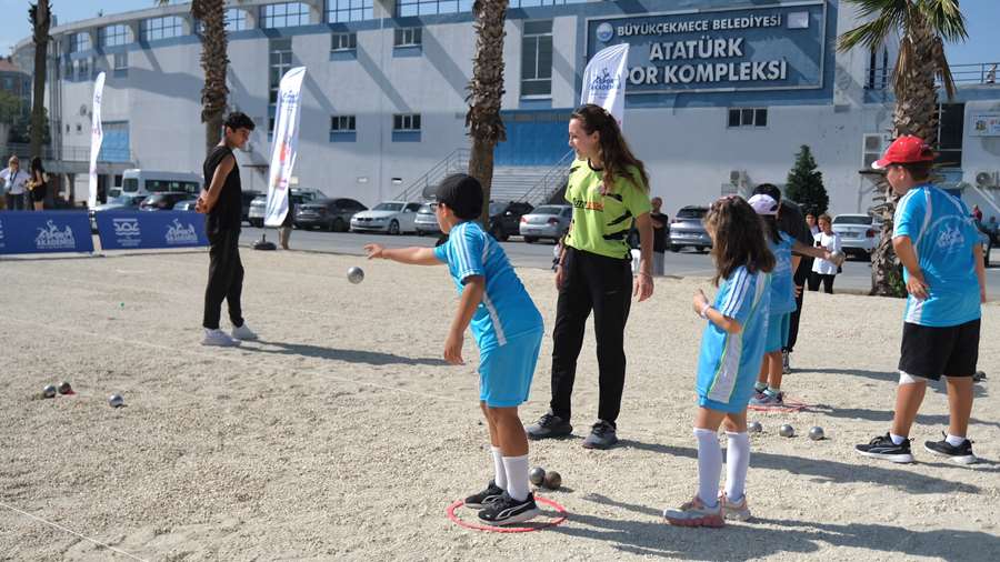 1.Geleneksel Bocce Turnuvası’nda kıyasıya bir mücadele yaşandı
