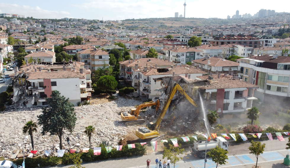 70 ailenin deprem kâbusu sona erdi