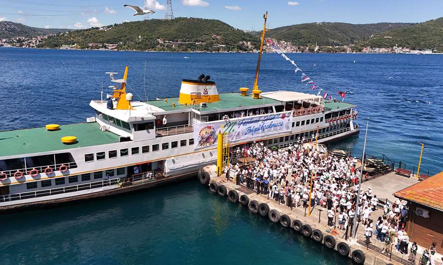 62 ülkenin gençleri Boğaz’ın büyüsüne kapıldı