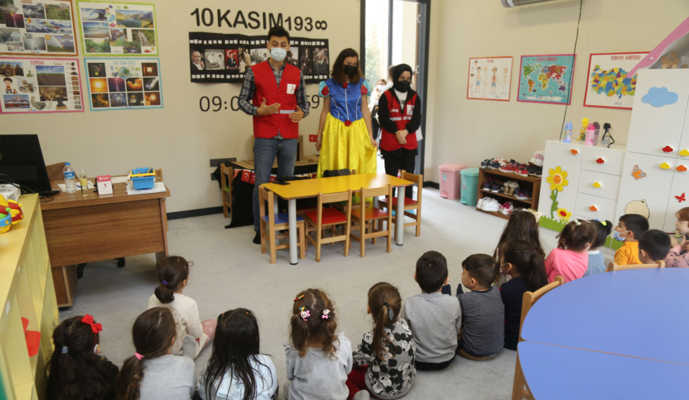 Büyükçekmeceli çocuklar Kızılay Haftası’nı kutladı