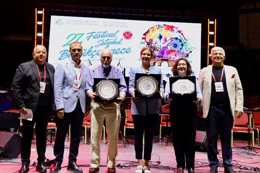 Basın dünyasının değerli isimleri festivalde onurlandırıldı