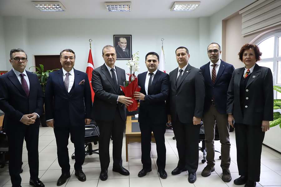 Belediye Başkan Vekili Çebi, 14 Mart Tıp Bayramı nedeniyle sağlık çalışanları...