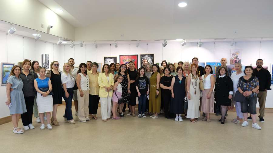 "Bir Fırça, Bin Duygu" Sergisi, sanatseverlerle buluştu