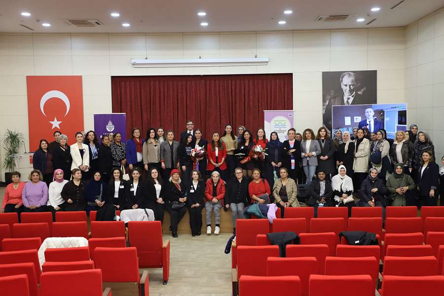 Büyükçekmece’de kadınlar, şiddete karşı bir araya geldi