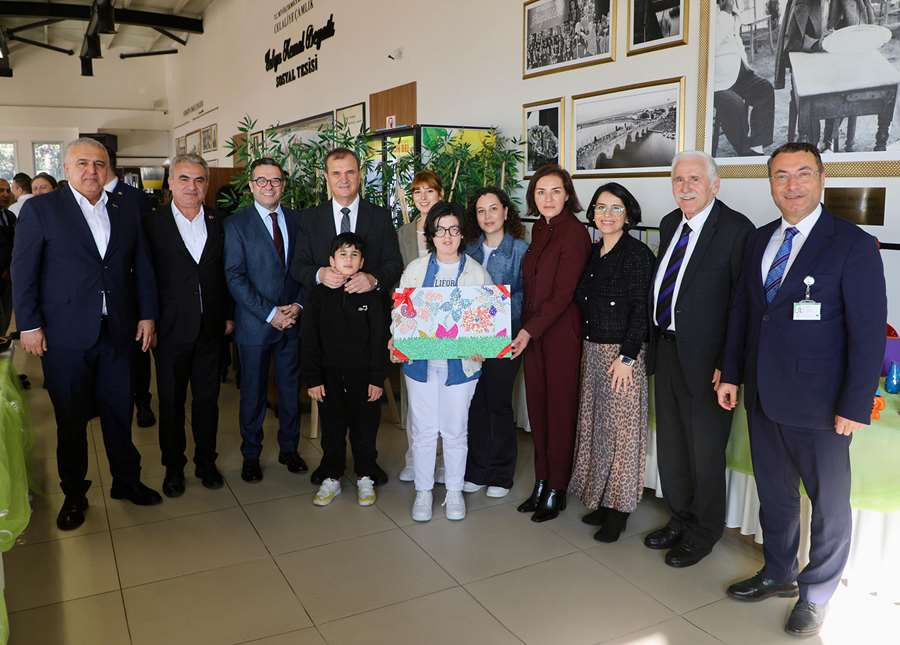 Dünya Engelliler Günü’nde kahvaltıda bir araya geldiler