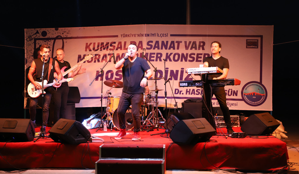 Kumsalda Murat Mermer coşkusu