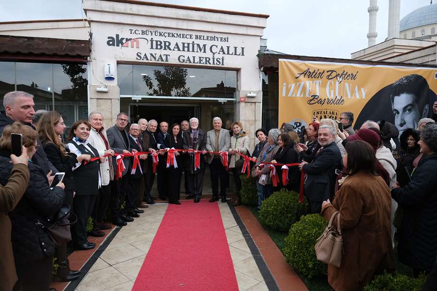 Efsane sanatçılar, yarım asır sonra İzzet Günay Sergisi’nde buluştu