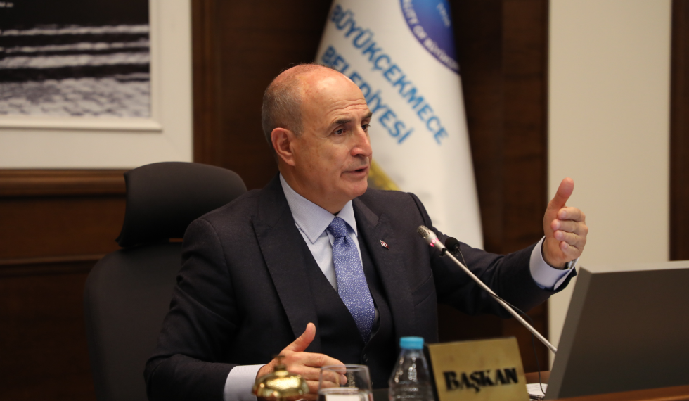 “Atatürk, gelecekte de ilke ve devrimleriyle yolumuzu aydınlatacaktır”