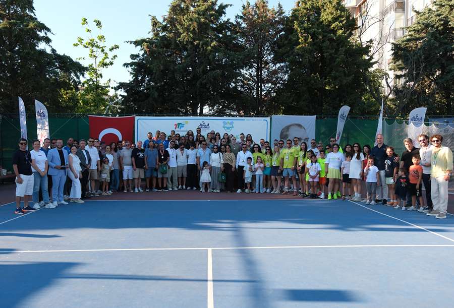 Geleneksel Büyükçekmece Açık Tenis Turnuvası ödül töreni gerçekleşti