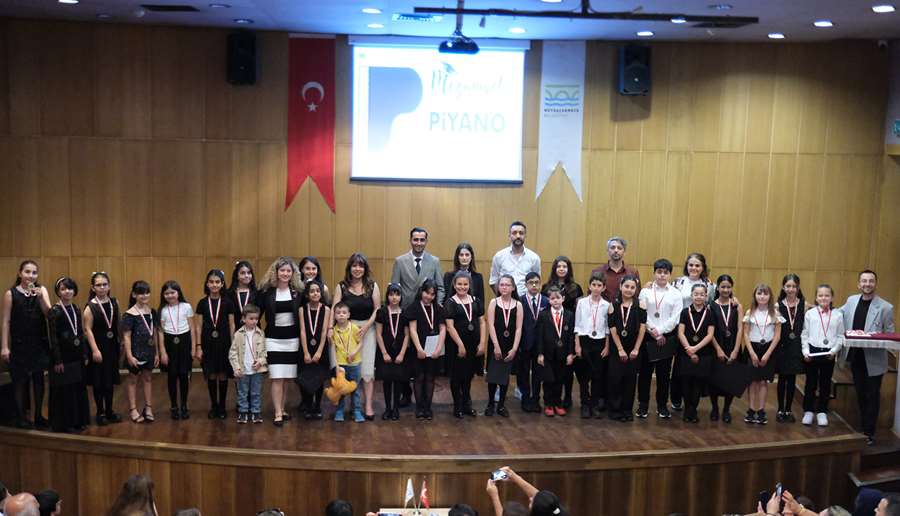 Genç yetenekler, muhteşem performanslarıyla kalplerde iz bıraktı