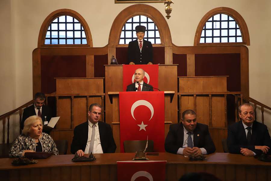 İstiklal Marşı'nın 104’üncü yıl dönümüne özel meclis toplantısı