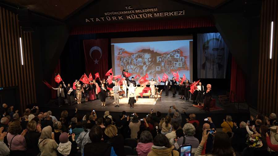 Tüm zamanlara öncülük eden "Zamansız Kadınlar’’ sanatseverlerle buluştu